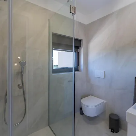Villa Camino For 6 People Near Fazana With Sea View & Only 700 Meters From The Stinjan